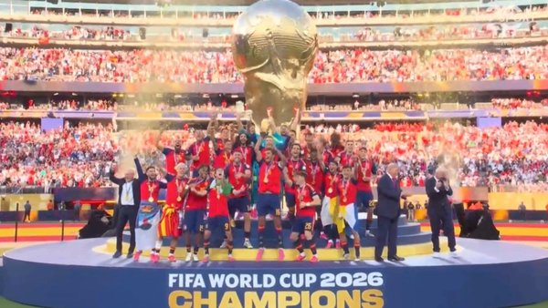 Hiszpania mistrzem świata! Futbol wygrał z chaosem.